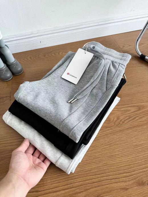 F030466新款休闲运动瑜伽裤柔软亲肤百搭舒适中腰阔腿卫裤 商品图10