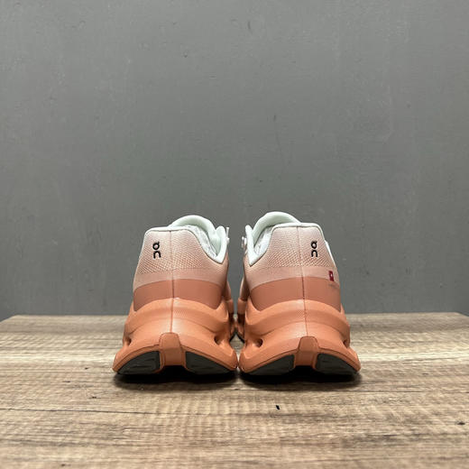 春季特惠💰320 On 昂跑 Cloudtilt 圆头系带 减震耐磨 低帮 生活休闲鞋 商品图1