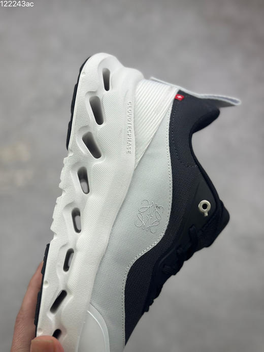 春季特惠💰330 Loewe x ON 罗意威昂跑联名 Cloudtilt 2.0 系列 高品质出货 商品图5