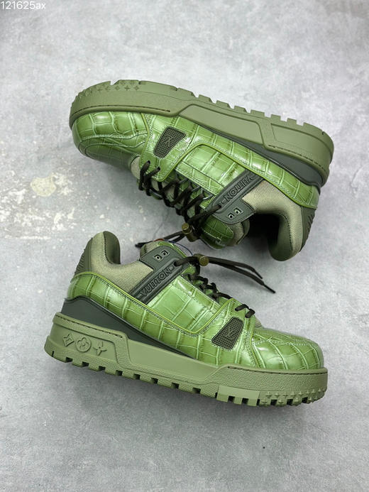 春季特惠💰650 LV 公司级 # 驴牌 Trainer Maxi 胖丁低帮休闲板鞋 商品图4