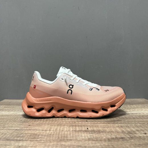 春季特惠💰320 On 昂跑 Cloudtilt 圆头系带 减震耐磨 低帮 生活休闲鞋 商品图6