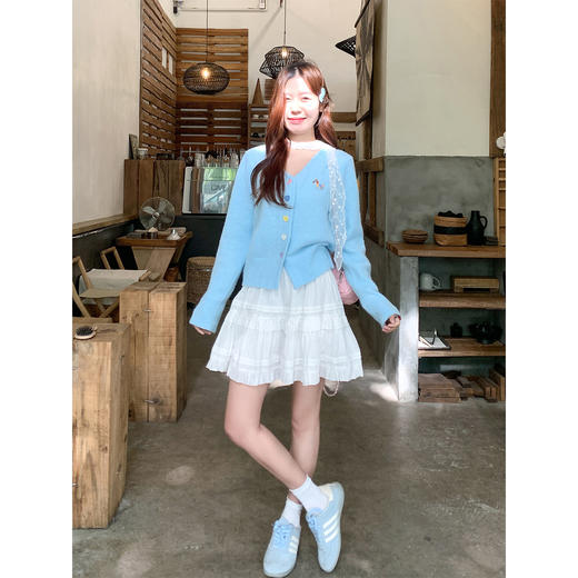 <曾小咸推荐>3.8现货秒杀 ！微信超特价！韩系彩色爱心纽扣针织开衫 日常169.99 立减80 秒杀89.99！！ 商品图2