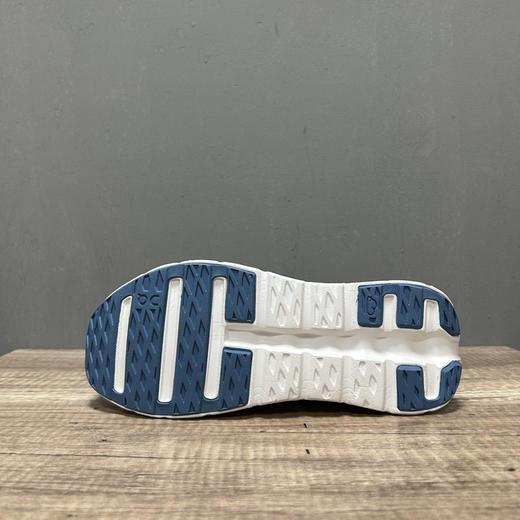 春季特惠💰320 On 昂跑 Cloudtilt 圆头系带 减震耐磨 低帮 生活休闲鞋 商品图8