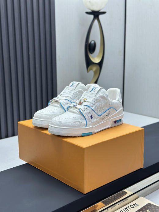春季特惠💰650 LV 公司级 # 驴牌 Trainer 低帮休闲板鞋 商品图0