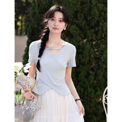 鹿向南「茉莉清晨」蓝色短袖T恤女夏新款时尚修身小众设计感上衣 商品图0