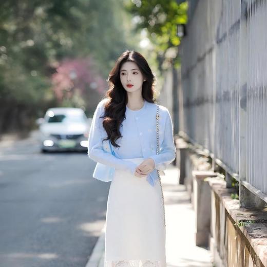 “行走的花园” LO*EWE小众花卉元素针织 携花而来 美到心动【LPIUTY  “行走的花园”重工刺绣针织开衫】 商品图2