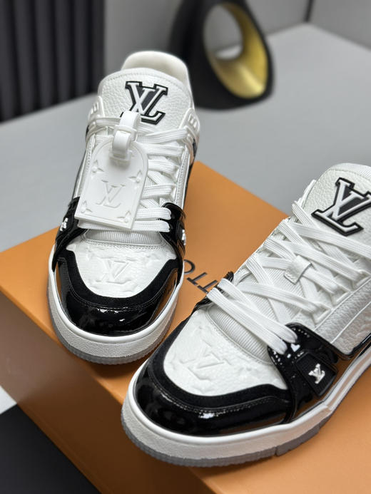 春季特惠💰650 LV 公司级 # 驴牌 Trainer 低帮休闲板鞋 商品图4