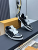 春季特惠💰650 LV 公司级 # 驴牌 Trainer 低帮休闲板鞋 商品缩略图2