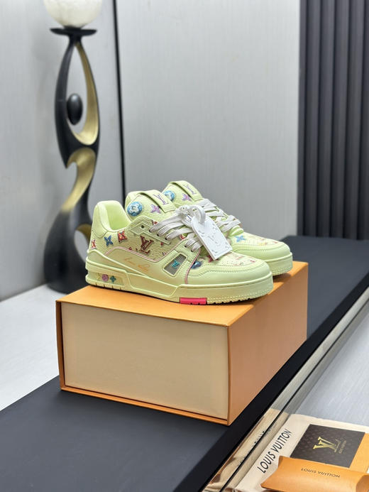 春季特惠💰650 LV 公司级 # 驴牌 Trainer 低帮休闲板鞋 商品图1