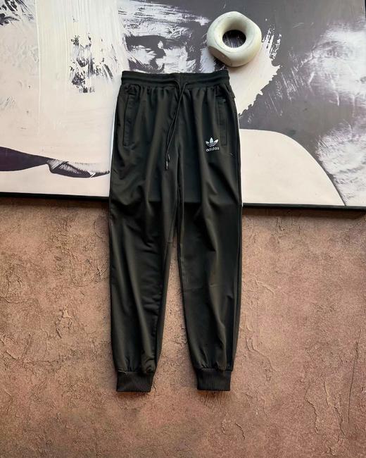 F0304119秋冬季运动休闲三叶草系列情侣款外套裤子套装两件套 商品图9