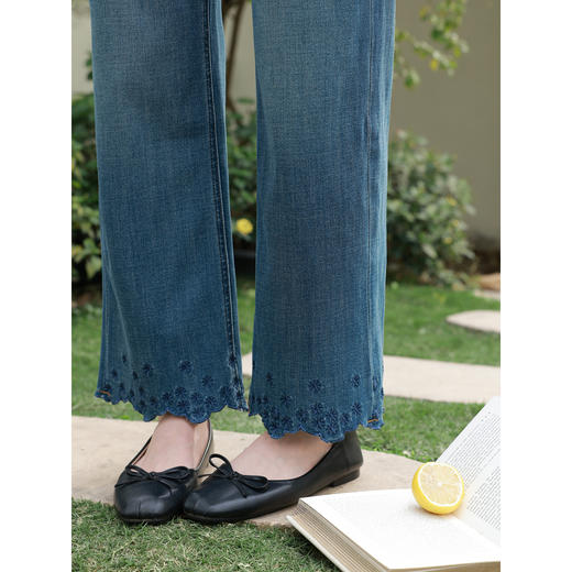 鹿向南「蝶履绣影」蓝色直筒九分牛仔裤女夏新款设计感花边微喇裤 商品图2