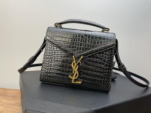 圣罗兰 CASSANDRA 20/24cm 鳄鱼纹 手提包 邮差包 信封包（CO） 商品图1