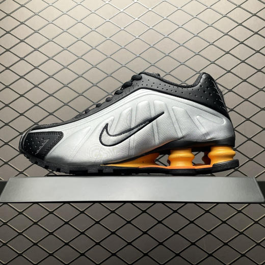 春季特惠💰340 NK Shox R4 低帮复古跑步鞋 文斯卡特 商品图0