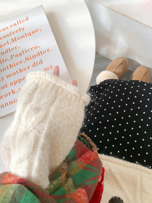 <曾小咸推荐>3.8现货秒杀 ！微信超特价！韩系波点半裙 日常169.99 立减80 秒杀89.99！！ 温柔感毛衣 秒杀99.99！！ 商品图8