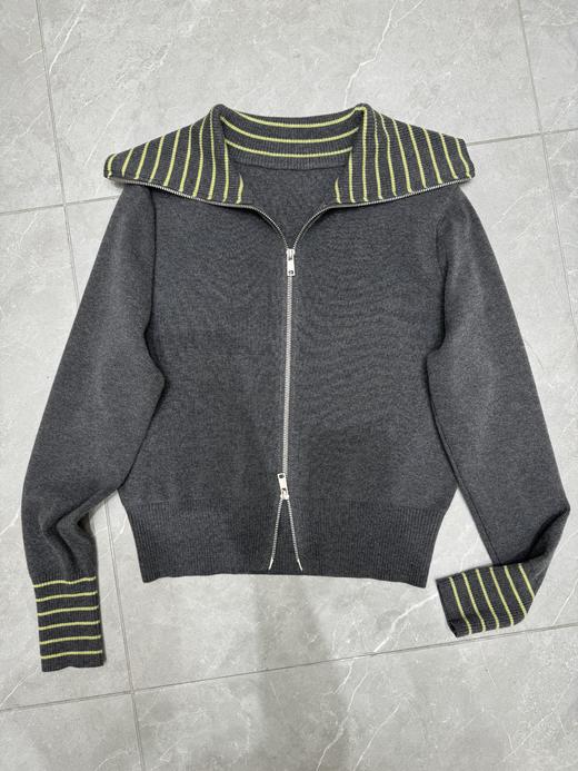 【门店同款】ENJOY冬季“暖冬知性”大翻脸撞色针织衫 167445095 商品图0