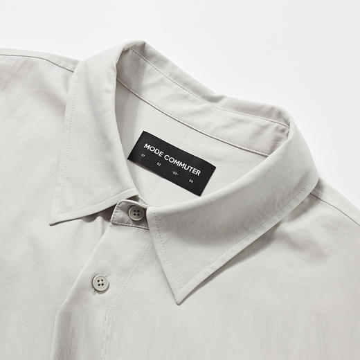 MODE COMMUTER | MC三醋酸经典翻领贴袋弧摆休闲短袖衬衫 商品图2