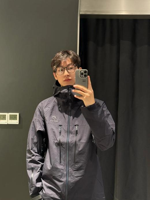 点此购买 凯乐石春秋季男女款运动户外全天候硬壳专业防水防风透气登山冲锋衣外套 hbj 341404 商品图8