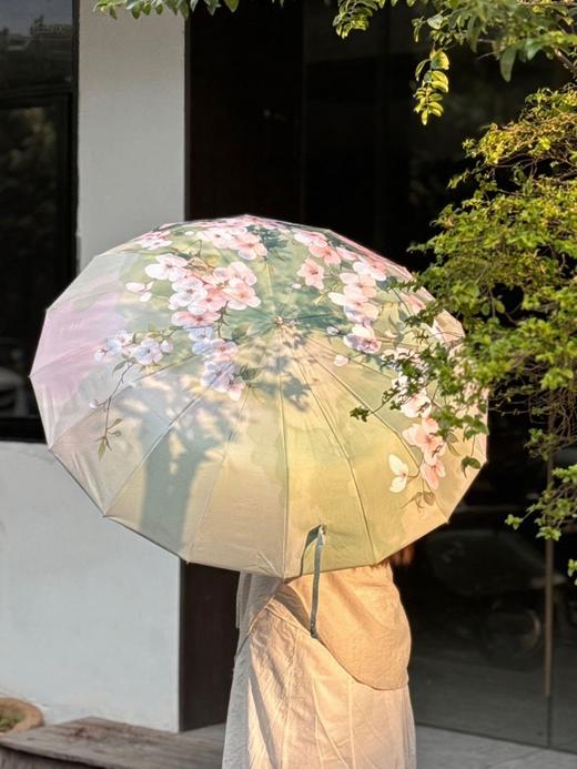 当古典美学遇上现代设计，不仅仅是一把伞，更是一件艺术品【国风金杆手动三折16K彩胶伞】简直美翻了 商品图1