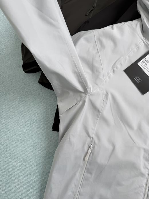 点此购买 始祖鸟春秋季solano hoody男女情侣户外防风软壳连帽夹克外套 ggd 341258 商品图11