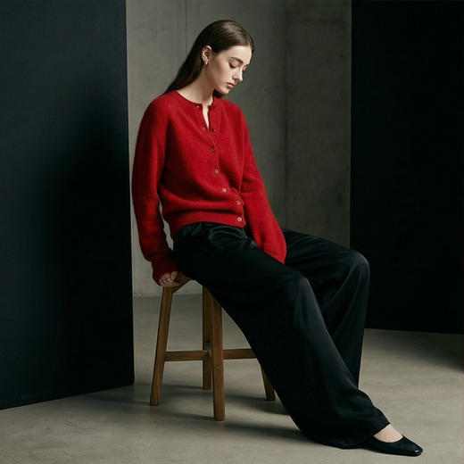 PALUOPO/PL圆领女衫ET2F8519R/约重340g帕罗 商品图3