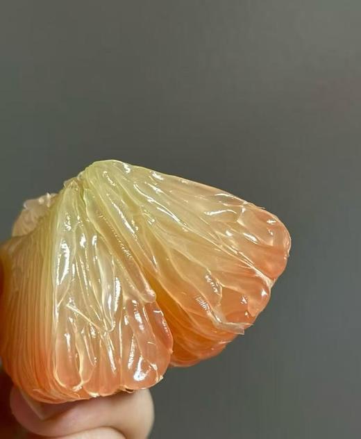 【进口】＃Medusa泰国香槟金丝柚#柚香赛过任何一个品种的柚子，丝丝饱满，清甜水嫩，回味清冽，清新口气，解腻消食。 商品图2