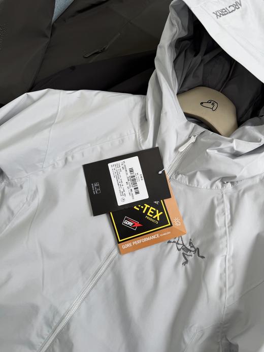 点此购买 始祖鸟春秋季solano hoody男女情侣户外防风软壳连帽夹克外套 ggd 341258 商品图5