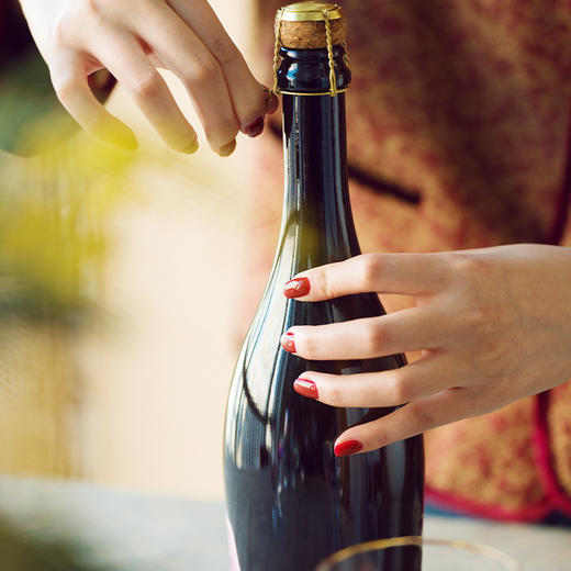 新色 节日红 水性玫瑰香指甲油 透气免烤快干不含甲醛山林曦照 商品图1