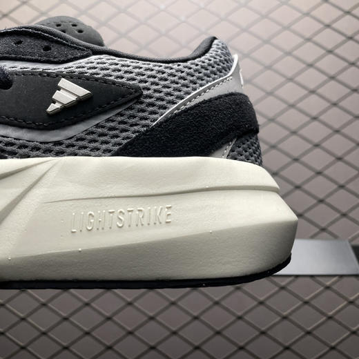 春季特惠💰340 AD 阿迪 Light Blaze 网面透气跑步鞋 商品图3