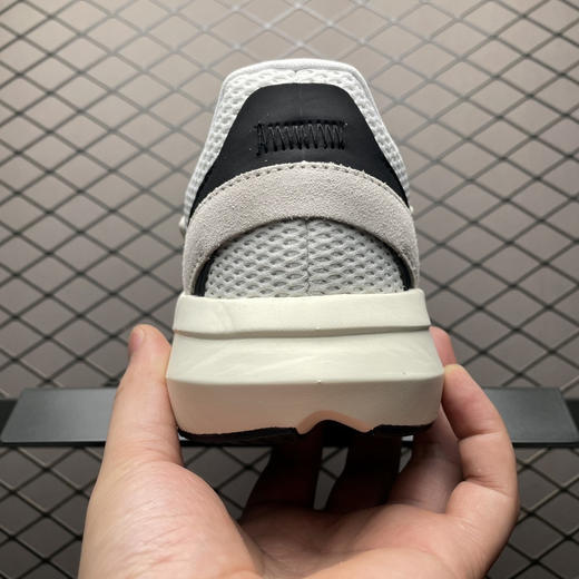 春季特惠💰340 AD 阿迪 Light Blaze 网面透气跑步鞋 商品图1