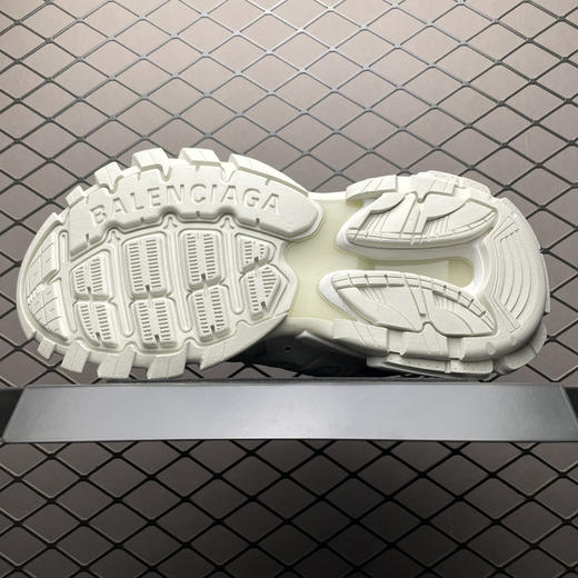 春季特惠💰630 巴黎世家 Track Sneaker 巴黎世家三代 挂饰款 户外概念复古老爹鞋 商品图4