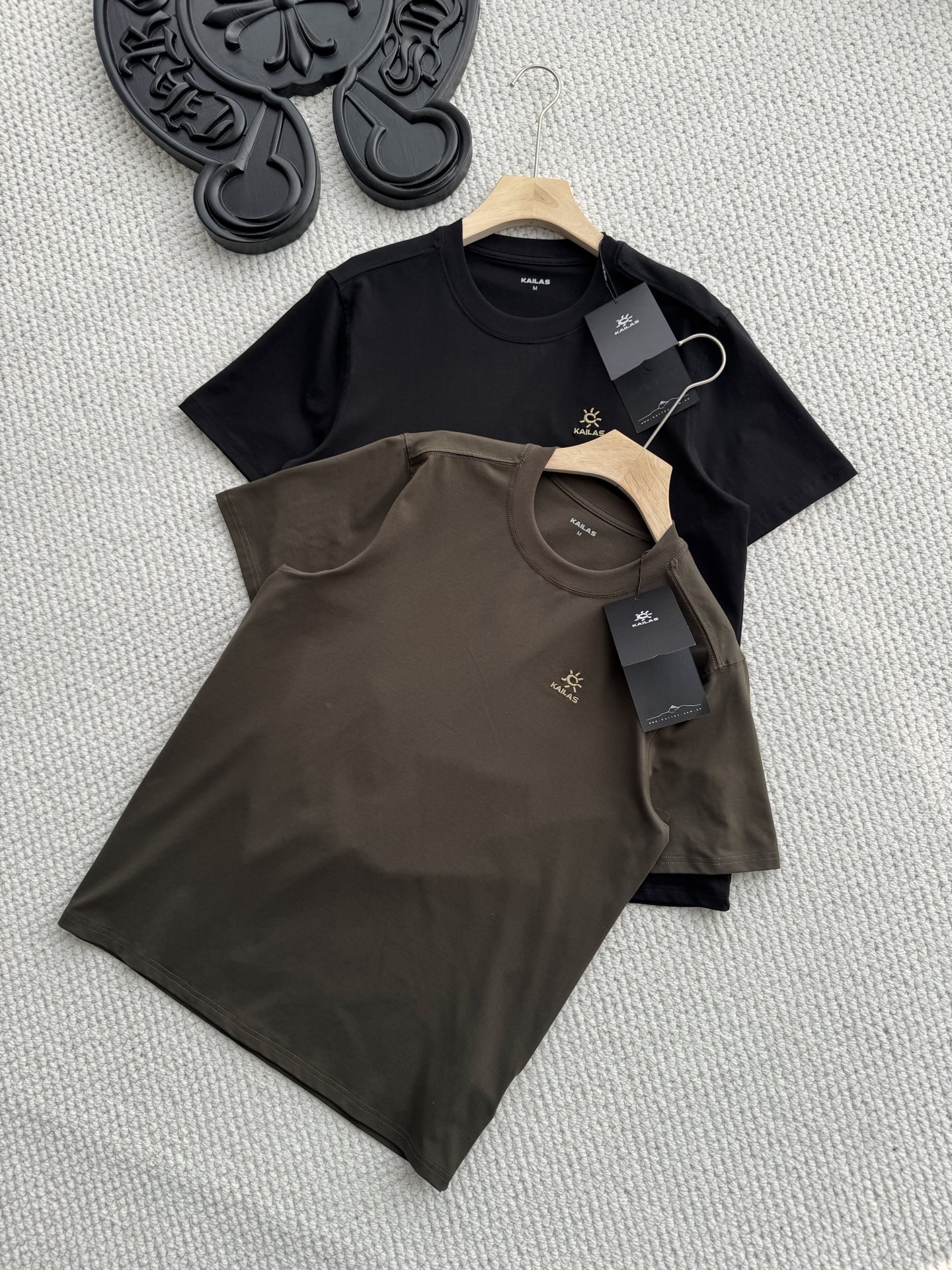 点此购买 凯乐石春夏季男女款马卡鲁峰印花户外机能短袖T恤 tuo 341380