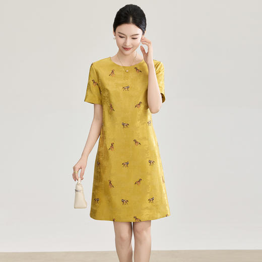 「高货wl」全新升级【铂金会员321/天猫429/差价108】(01310)洛诗琳气质精纺提花刺绣连衣裙2026春季新款圆领收腰A字裙 商品图1