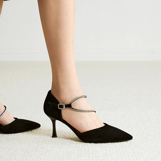 【静音系列】千百度时装凉鞋女2026夏季新款包头细高跟中空半凉鞋A26257745 商品图4