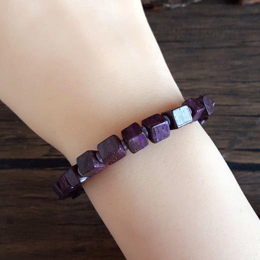 【天然正品】天然约6-7MM泥地樱花料舒俱来方块手串18CM（弹力绳）230126NJM31 商品图6