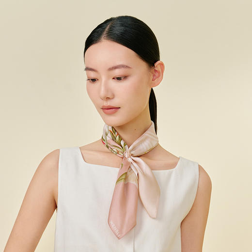 万事利双面印花小方巾-秋语丝月 商品图1