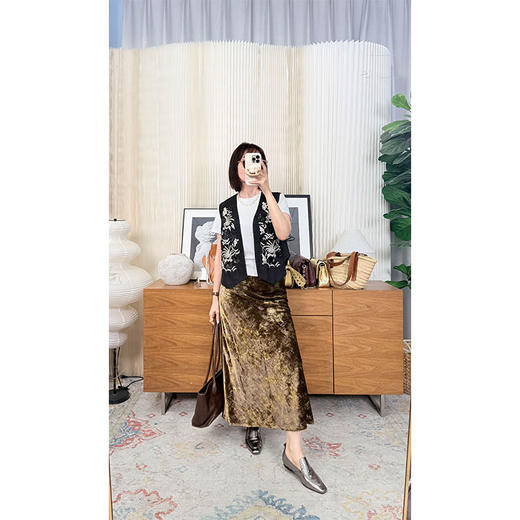 纸醉金迷 烫金丝绒直筒微A半裙 毒家绿咖色 把烟花定格在裙上 商品图2