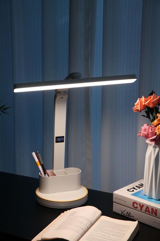 【多妈团购 塞尔兰斯·便携式折叠护眼台灯，赠送可拆卸双笔筒】开学季福利 看书 学习必备！央视CCTV推荐品牌！奥运冠军代言❗全光谱、无眩光、RG0级无蓝光，真正保护孩子眼睛-东橙 商品图13