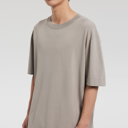 MODE COMMUTER | MC伊力特凉感纱线宽松微落肩圆领短袖线衫 商品图3