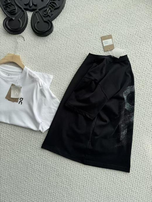 点此购买 On昂跑春夏季男女款半袖打底衫T恤 LL 341294 商品图6