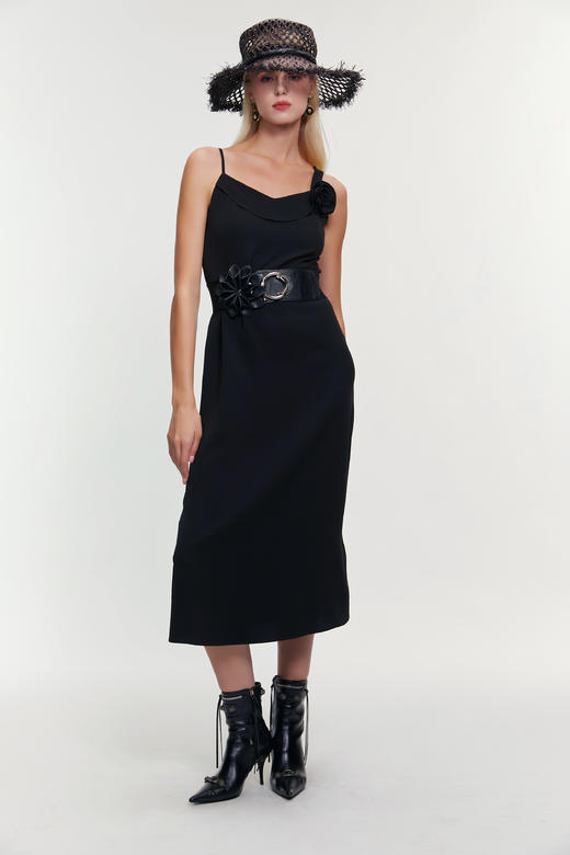 SAFICOO  时尚气质 修身不紧绷A字廓形连衣裙 商品图0