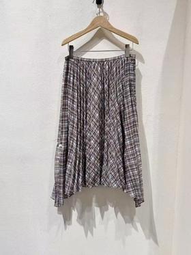 女款格纹半裙hu001