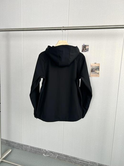 点此购买 可隆男士春季防风羽户外外套 zc 341226 商品图4