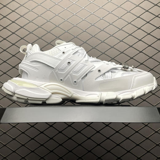 春季特惠💰720 巴黎世家 Track Sneaker 巴黎世家三代 环扣款 户外概念复古老爹鞋 商品图2