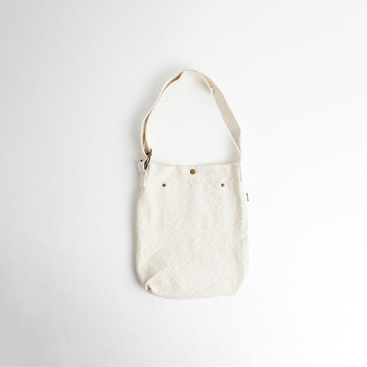 V.D.L.C VOLER DANS LECIEL 斜挎帆布包 商品图4