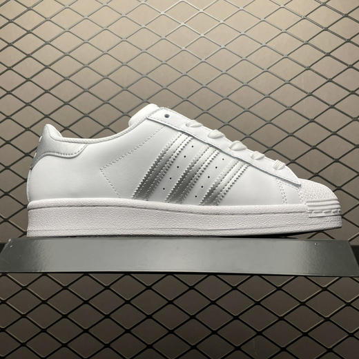 春季特惠💰320 AD 阿迪 Superstar 贝壳头运动休闲板鞋 贝壳头 商品图2