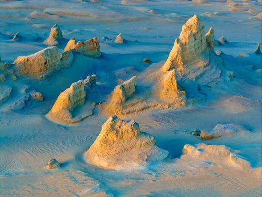 黑独山&胭脂山、巴丹吉林沙漠粉红湖、西部梦幻大峡谷、大柴旦翡翠湖、冷湖石油小镇、俄博梁雅丹地貌10天订制摄影团 商品图6