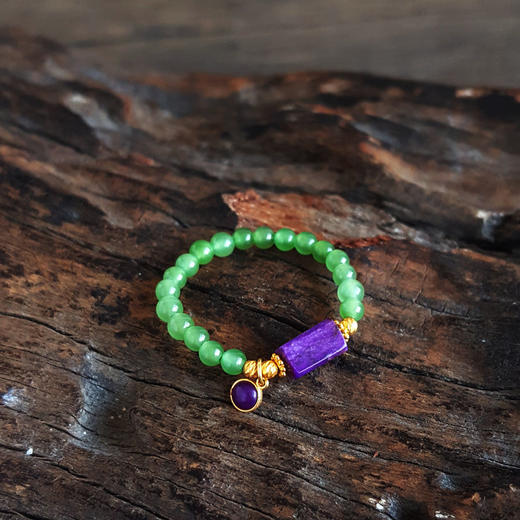 【天然正品】天然约4*7MM帝王紫方形舒俱来配和田玉碧玉圆珠戒指 13号（弹力绳）230126NJM18 商品图4