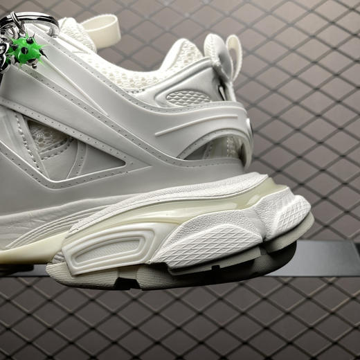 春季特惠💰630 巴黎世家 Track Sneaker 巴黎世家三代 挂饰款 户外概念复古老爹鞋 商品图3