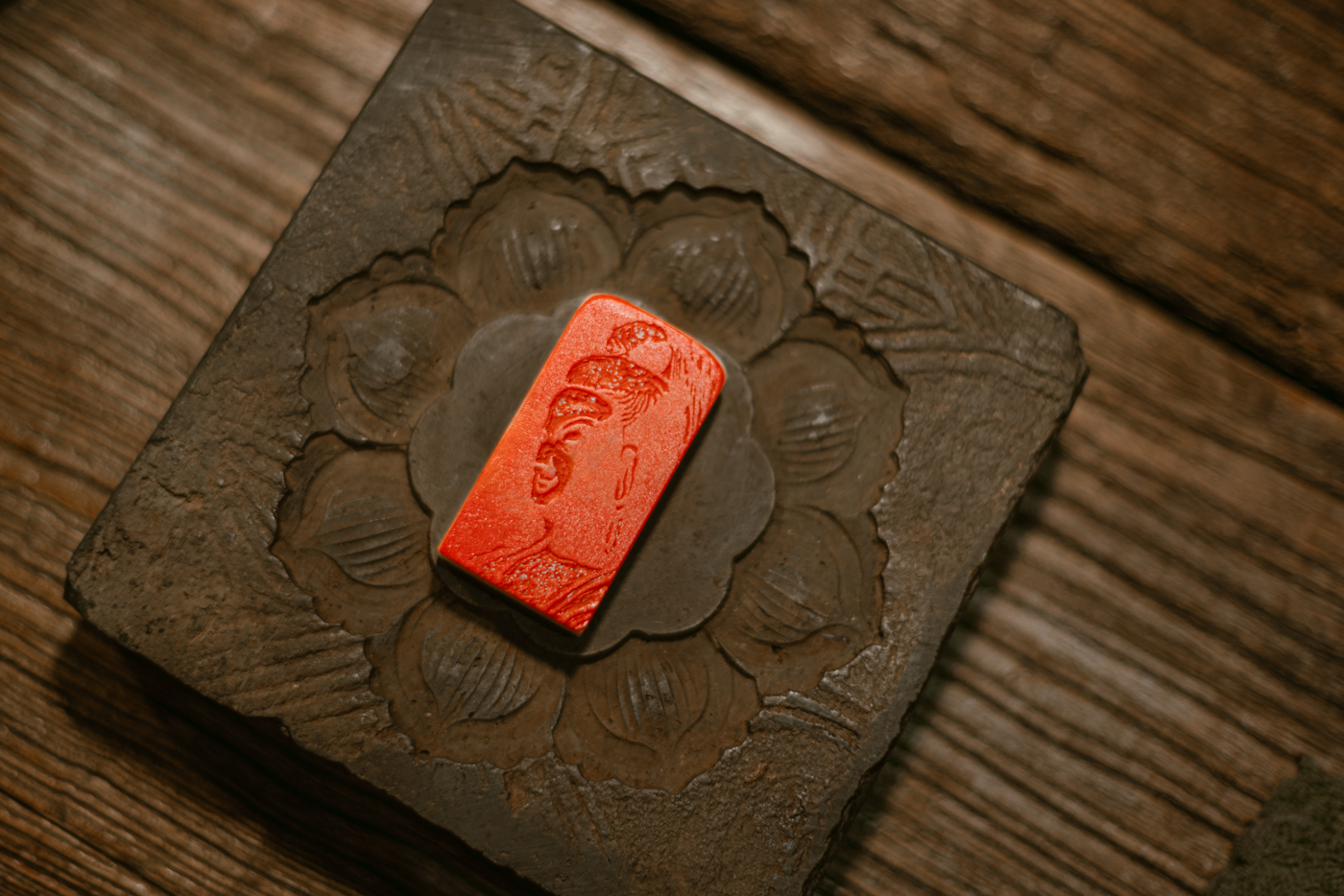 禅定佛（扁款佛像）