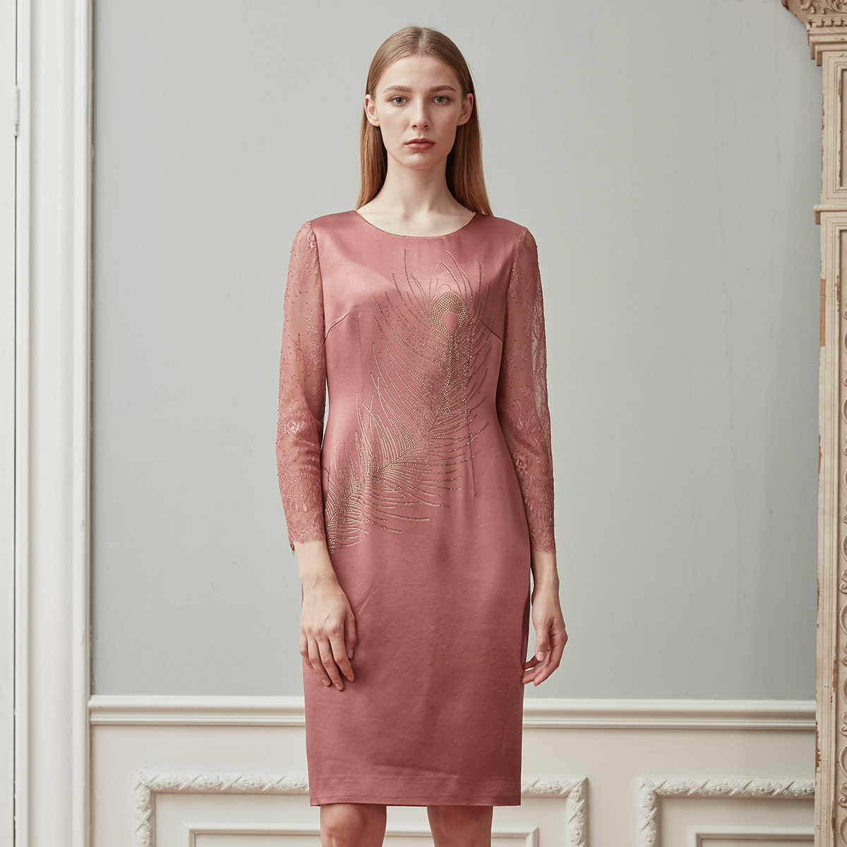 LA816夏季大羽毛圆领收腰气质中长款连衣裙